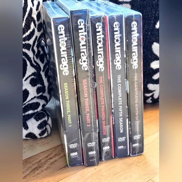 FACTORY SEALED - HBO Series "Entourage" Seasons 3, 4, 5 & 6 DVDs - Picture 4 of 5